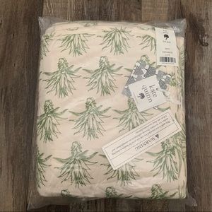 🆕 Kate Quinn Leaf Agave Quilt